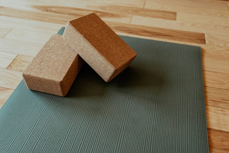 A Guide To Choosing A Yoga Mat For Your Practice 